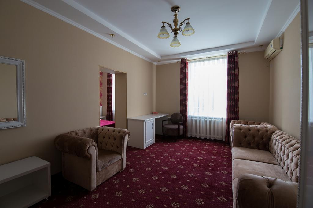 Renion Zyliha Hotel Almaty Ngoại thất bức ảnh