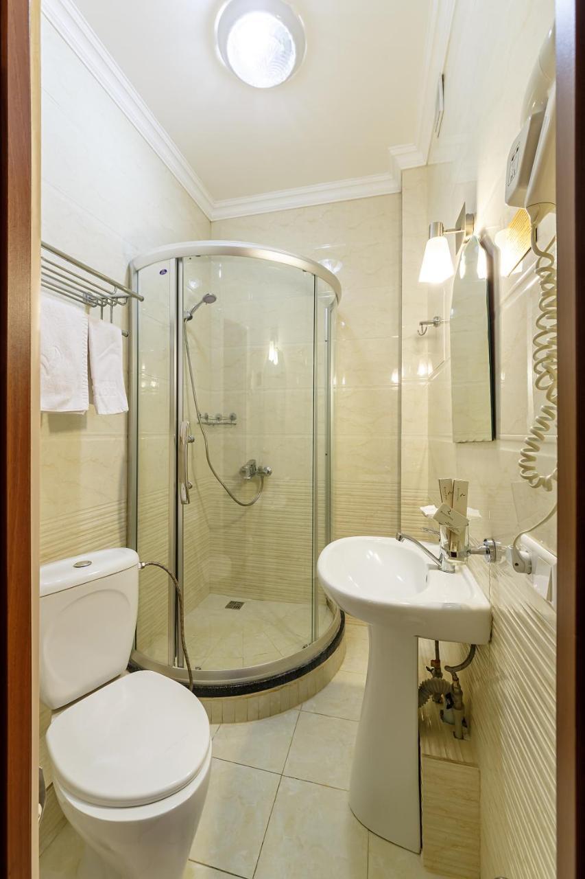 Renion Zyliha Hotel Almaty Ngoại thất bức ảnh